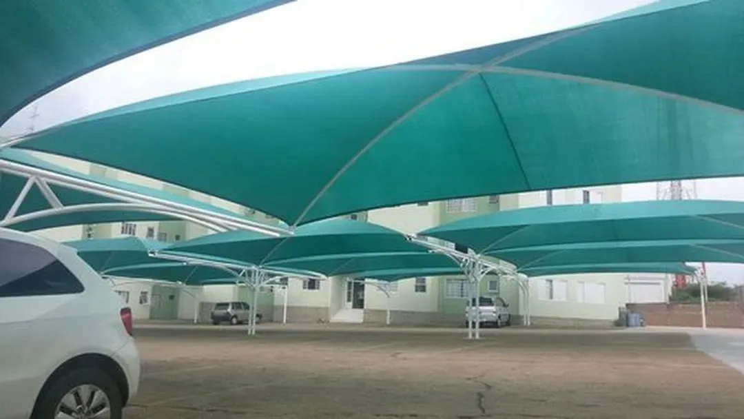 Limpeza de toldos de estacionamento